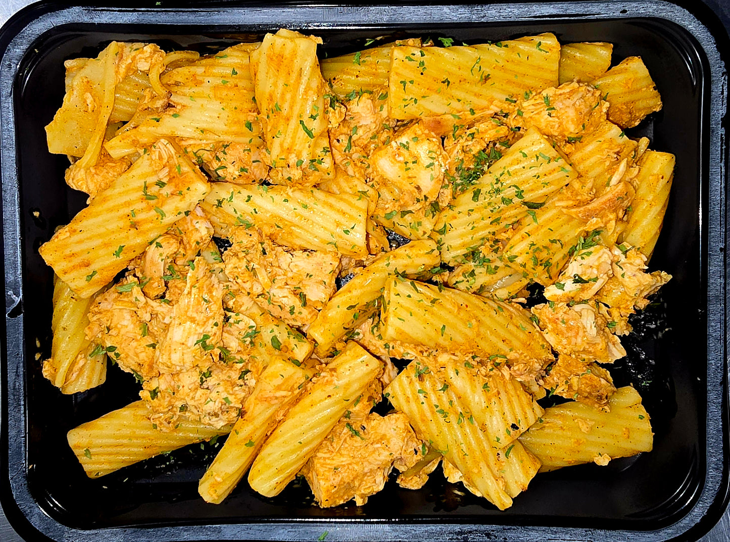 HMD VALUE MEAL: BUFFALO CHICKEN PASTA