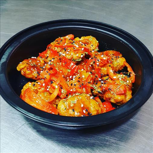 CRISPY SESAME CHICKEN RED PEPPERS