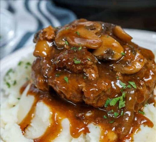 SALISBURY STEAK AND GARLIC MASHED POTATOES